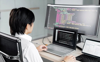 保山 ,php声明和调用变量的符号是什么？